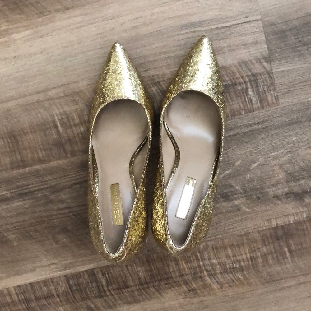 BCBGeneration Gold Sequined Heels Size 7.5